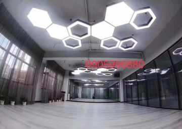 Đèn thả 1m2 chiếu sáng phòng gym và phòng yoga