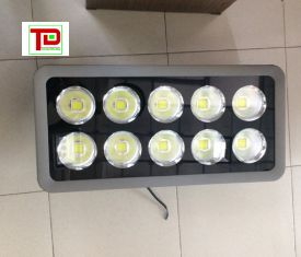 ĐÈN PHA LED 500W SÂN BÓNG